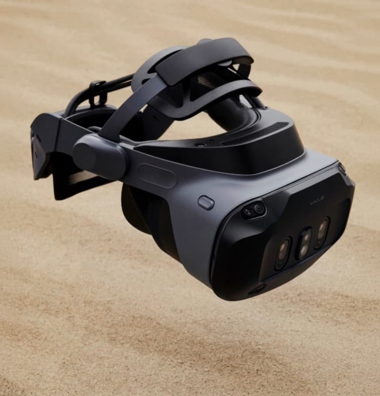 Varjo XR-4 Focal Edition headset